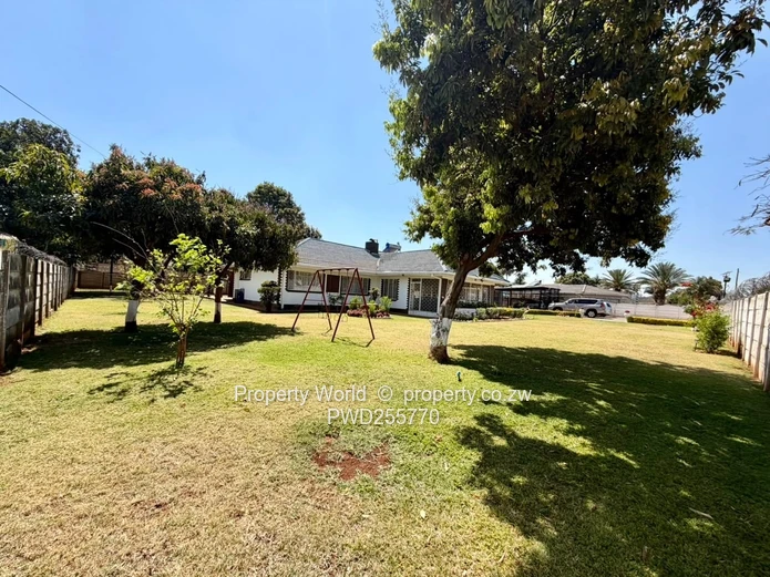 4 Bedroom House for Sale in Ridgeview