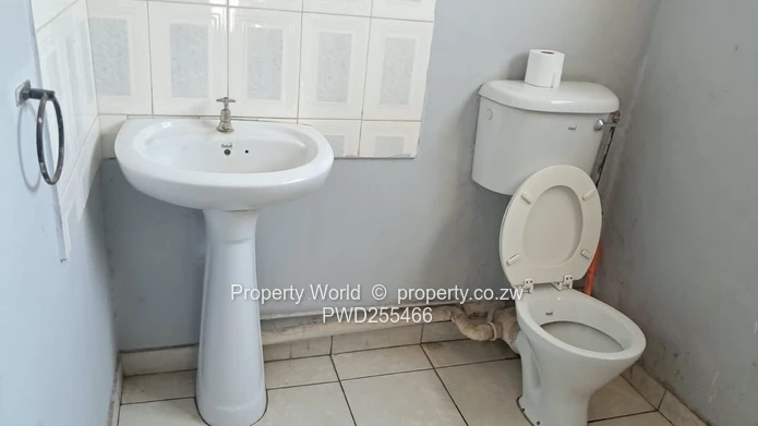 Office To Let In Avenues
