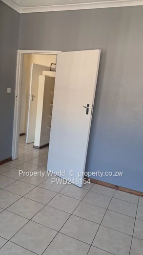 1 Bedroom Flat To Let In Avenues