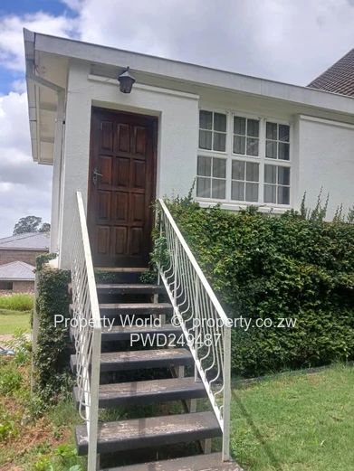 3 Bedroom House to Rent in Kensington