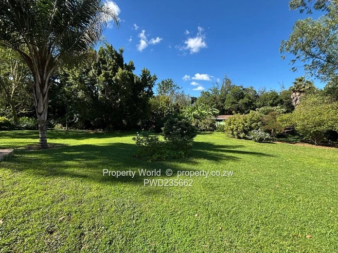 5 Bedroom House for Sale in Rolf Valley