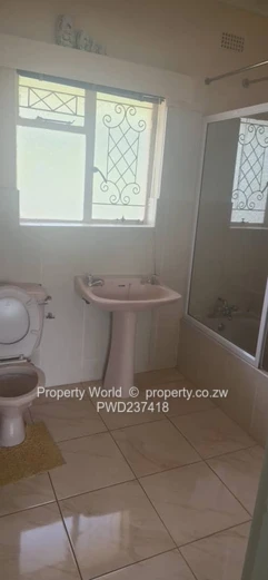 4 Bedroom House To Let In Greendale