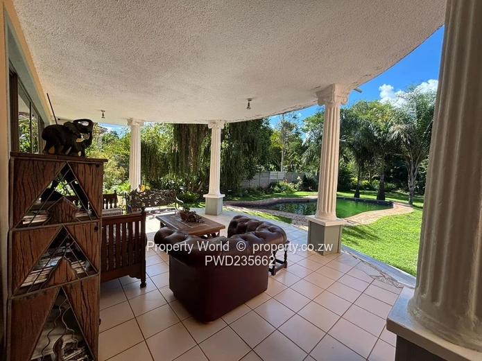 5 Bedroom House for Sale in Rolf Valley