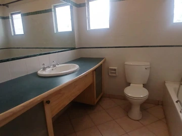 3 Bedroom Garden Flat