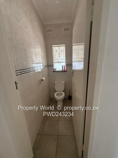 Office To Let In Braeside