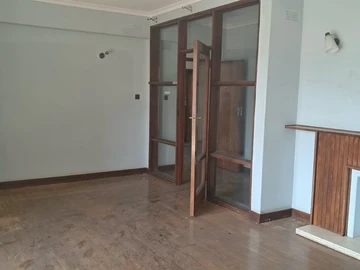 3 Bedroom Flat & Apartment