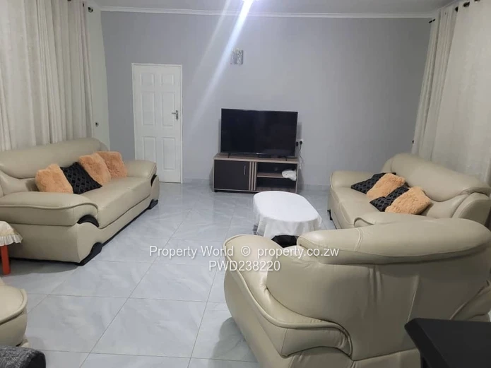 2 Bedroom Apartment To Let In Borrowdale