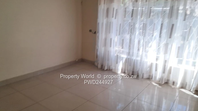 3 Bedroom House To Let In Greendale North