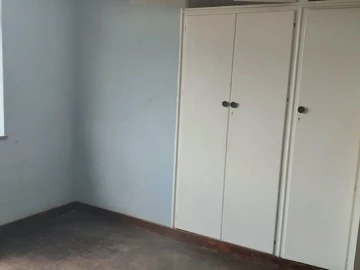 3 Bedroom Flat & Apartment