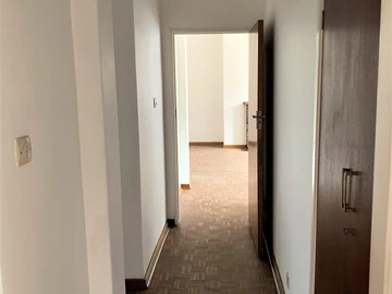 2 Bedroom Flat & Apartment