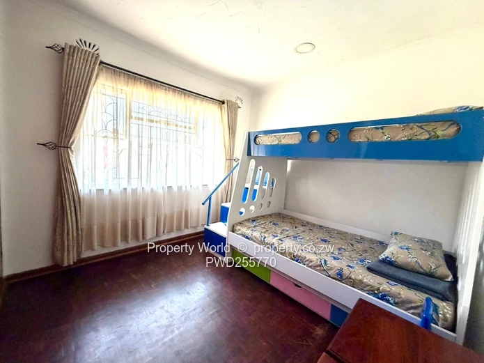 4 Bedroom House for Sale in Ridgeview