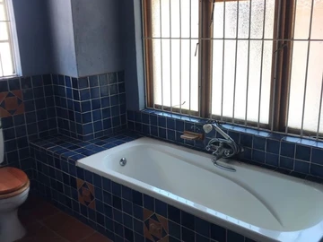 Farm & Agricultural Land