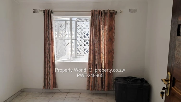 4 Bedroom Cottage To Let In Ruwa