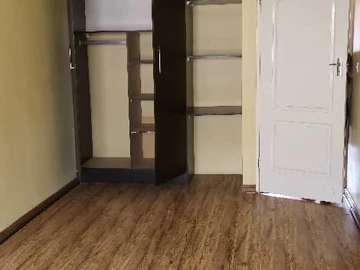 3 Bedroom Flat & Apartment