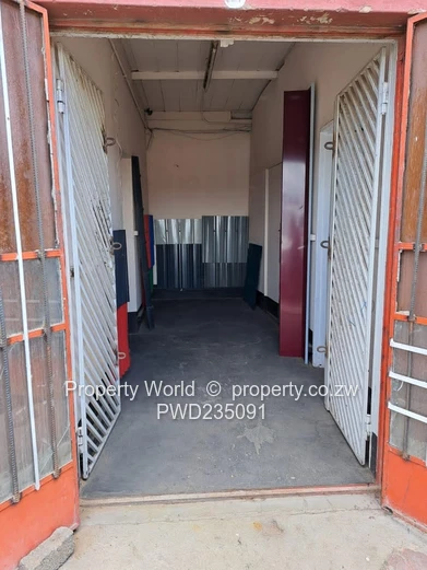 Factory / Warehouse For Sale In Graniteside
