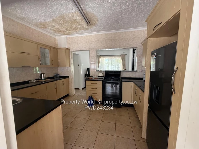 Office To Let In Braeside