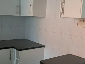 3 Bedroom Flat & Apartment